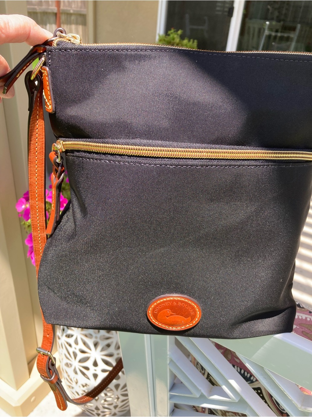Dooney & Bourke Style Black Crossbody Bag with Brown Trim - Picture 7 of 10